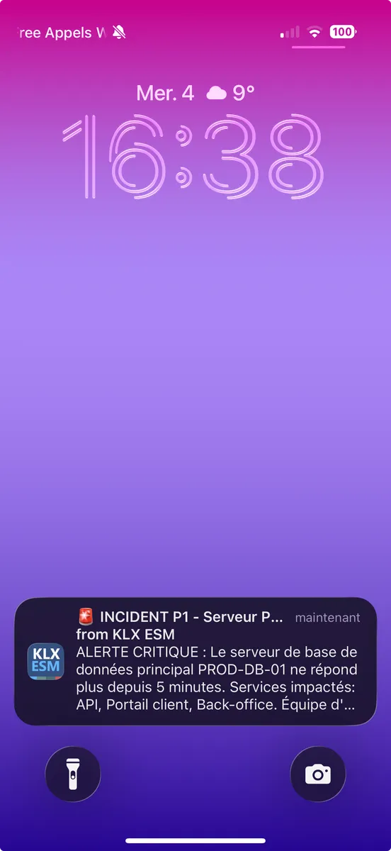 Notification push d’incident critique sur l’écran verrouillé d’un mobile, application KLX ESM